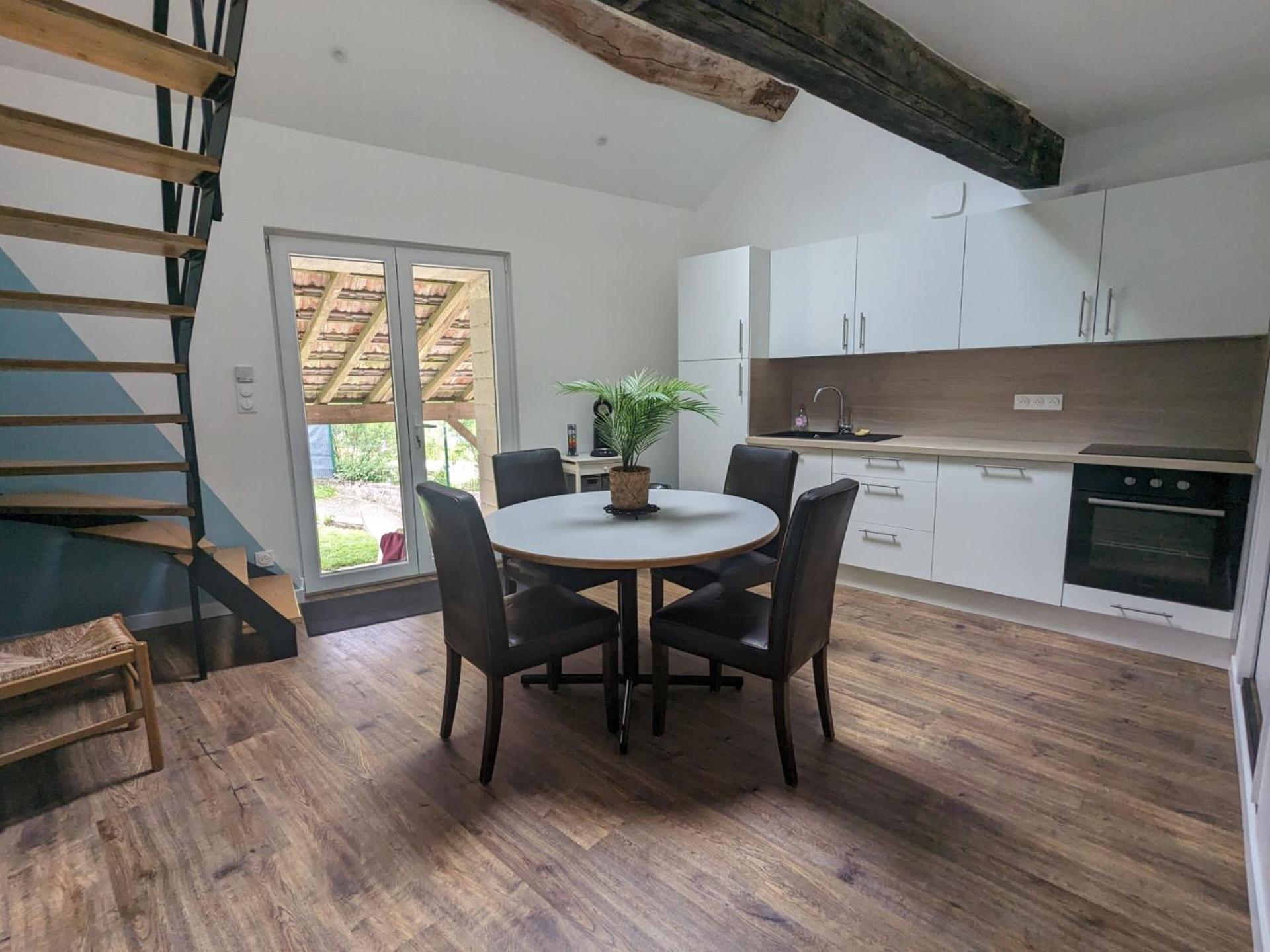 Вилла La Casa Bosch Sombernon Экстерьер фото